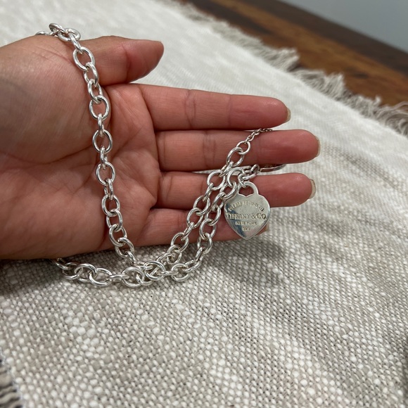 Heart Tag Toggle Necklace - Picture 9 of 14